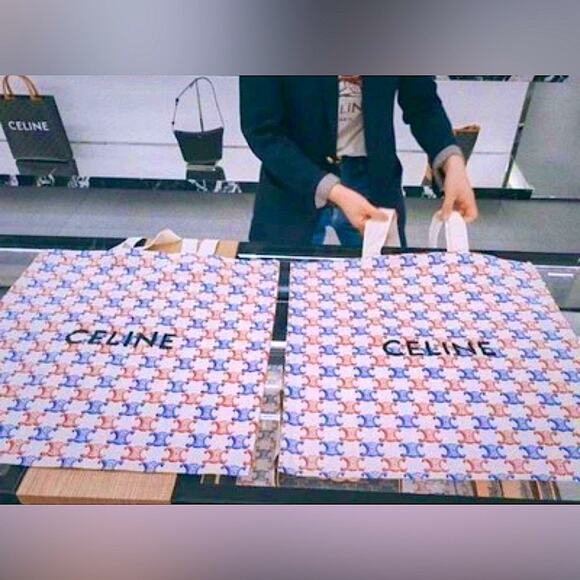 CELINE Gorgeous Tote Red and White Tote Bag - Picture 10 of 11